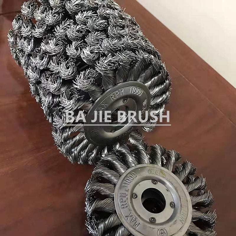 Knotted Wire Wheel for Angle Grinder