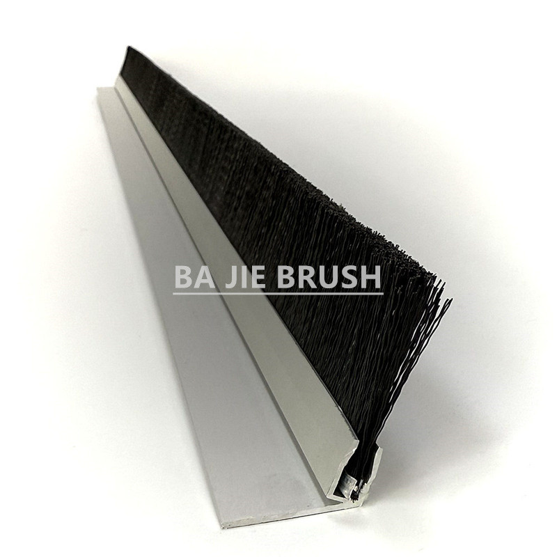Angled Aluminum Profile Brush Strip